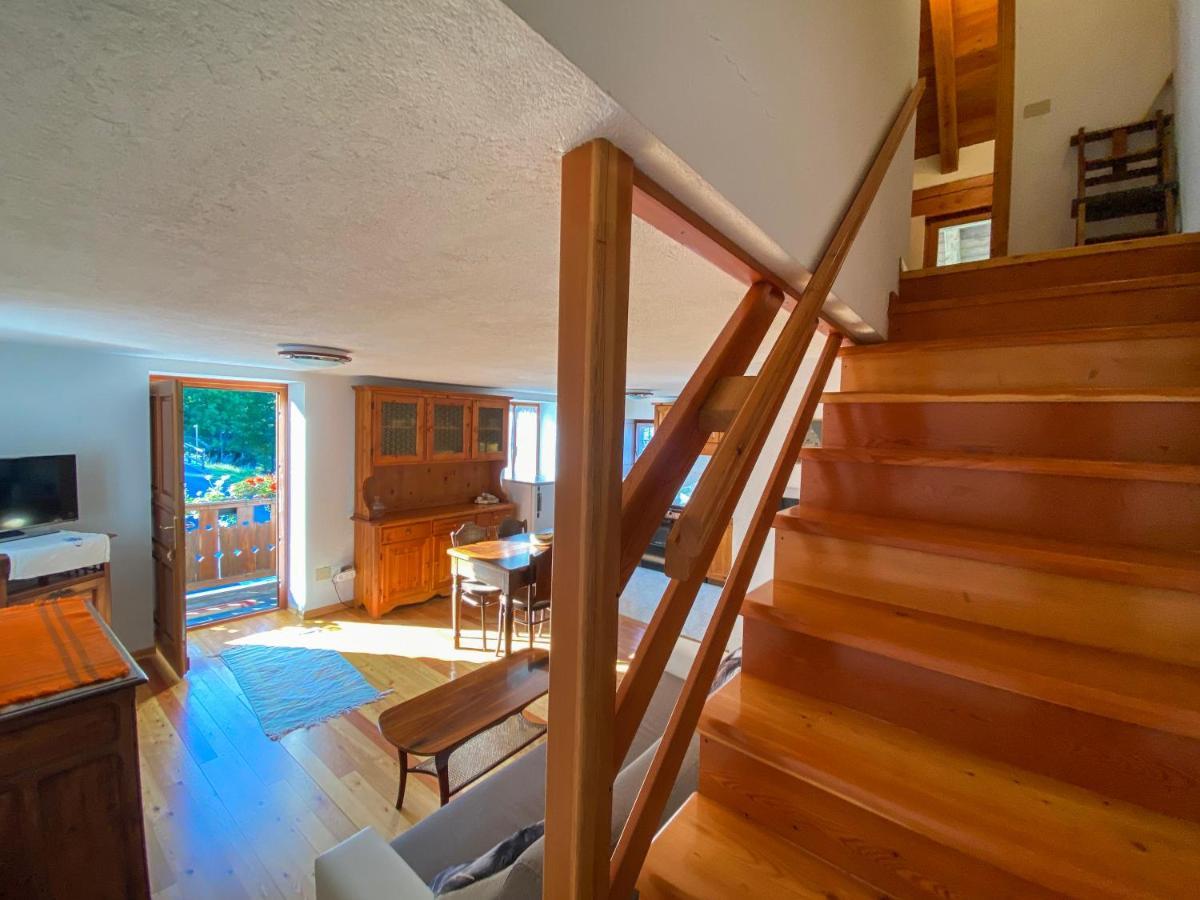 Casa Vacanze Grand-Haury Da Andrea Арвиер Екстериор снимка