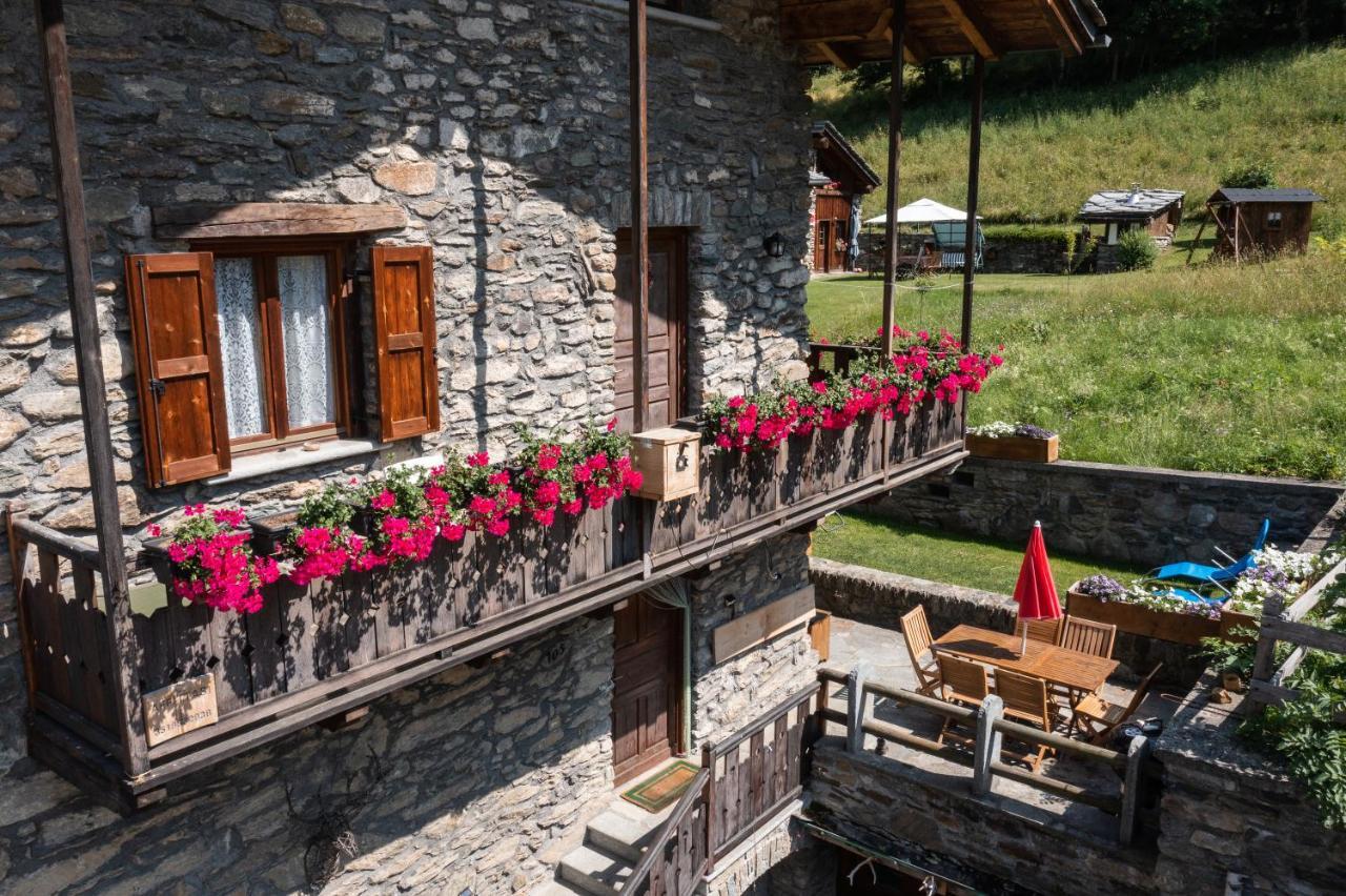 Casa Vacanze Grand-Haury Da Andrea Арвиер Екстериор снимка
