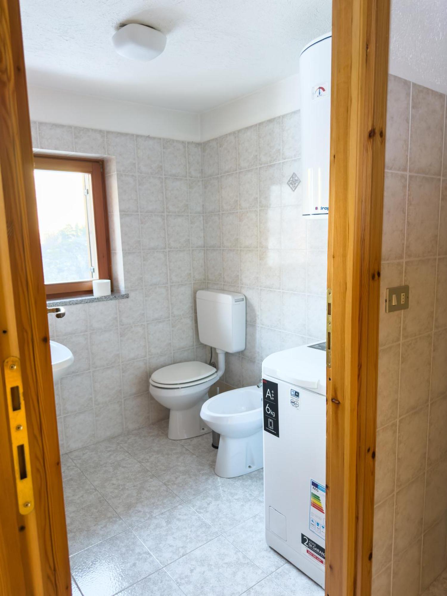 Casa Vacanze Grand-Haury Da Andrea Арвиер Екстериор снимка